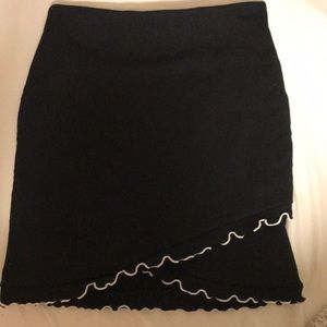 Aritzia Scalloped Skirt